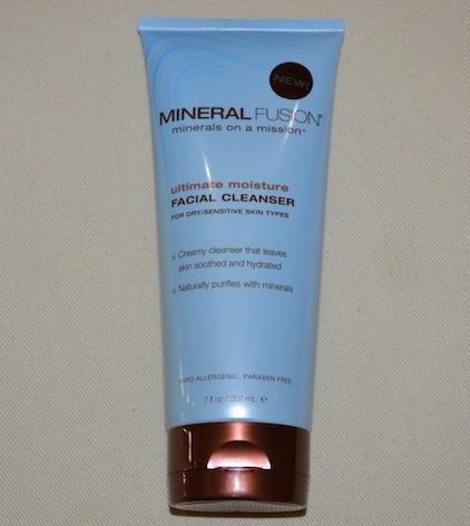 Mineral Fusion ultimate moisture facial cleanser