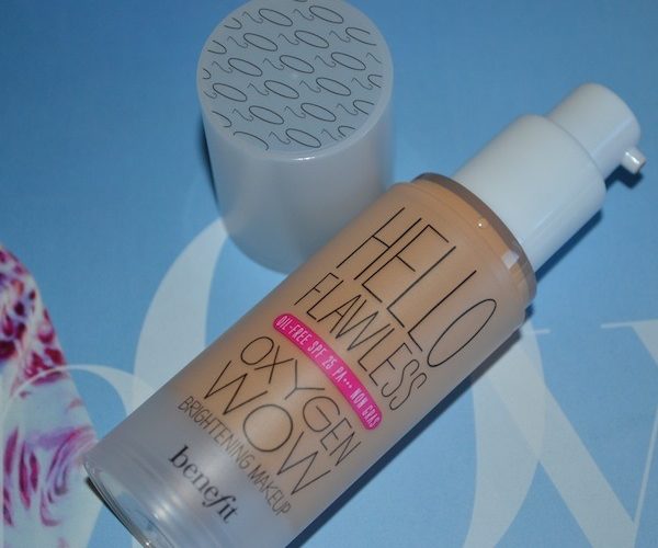 Benefit Hello Flawless Oxygen Wow Brightening Makeup champagne