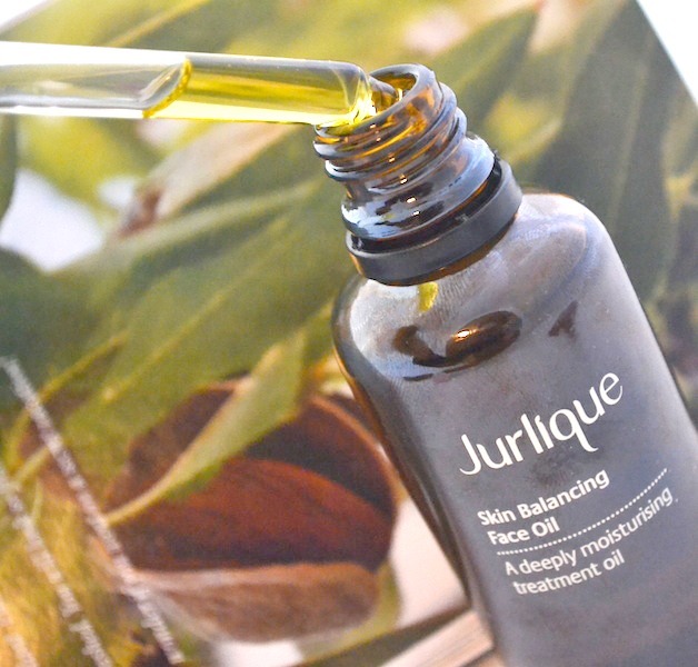 Jurlique face balancing oil