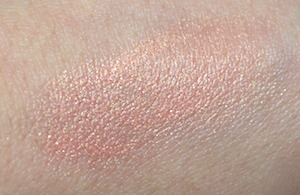 jane iredale in touch highlighter in comfort swatch