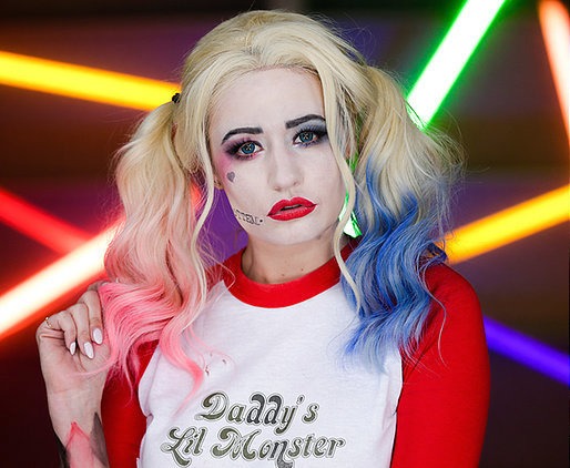 Harley Quinn DIY costume and makeup for Halloween 