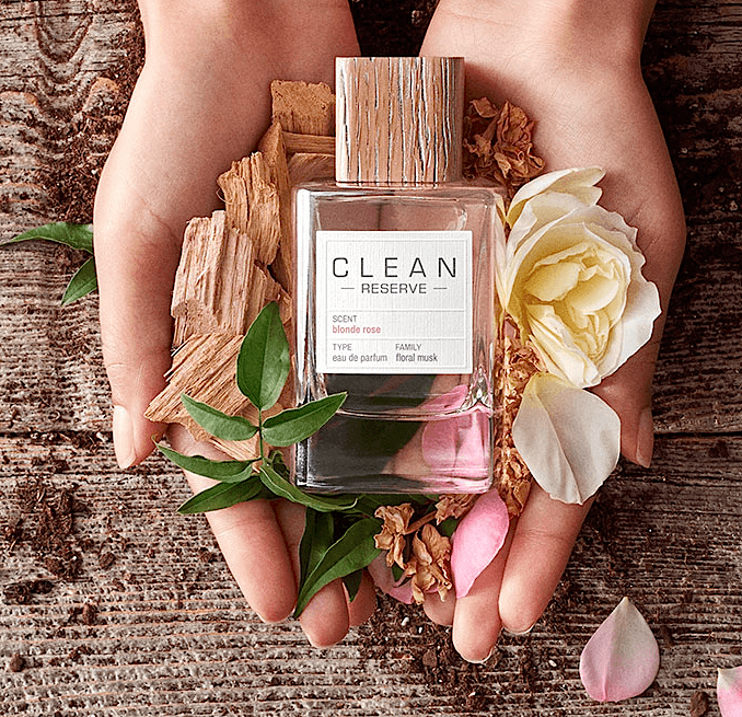 CLEAN Reserve Blonde Rose! Nothing is better than a fragrance that not only smells great but also has an eco-conscious sustainability and that’s exactly what the CLEAN Reserve line is all about. 