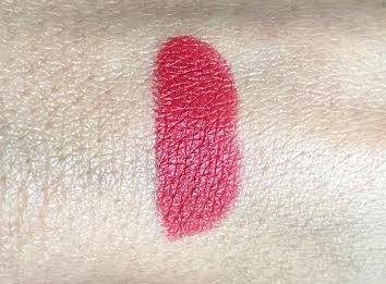 mirabella-modern-matte-lipstick-in-crimson-swatch