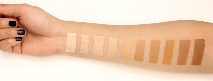  PUR Cosmetics Bare It All Skin-Perfecting Foundation swatches