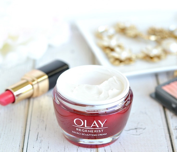 Soft, smooth and supple skin shouldn’t be a luxury and @OlayUS Regenerist Micro-Sculpting Cream proves that! This drugstore favorite anti-aging moisturizer outperforms 10 top expensive creams, including one with a $440 price tag! Give it a try now and streamline your skincare routine down to one effective anti-aging + hydrating cream that’s only $26.99!