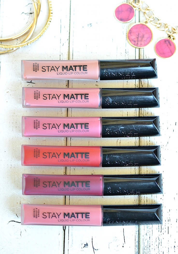 The best drugstore matte liquid lipstick | Lightweight, non-drying, highly pigmented and lasts all day—Rimmel London Stay Matte Liquid Lip Color is a beauty steal for under $6! It's cheap but SO good!
