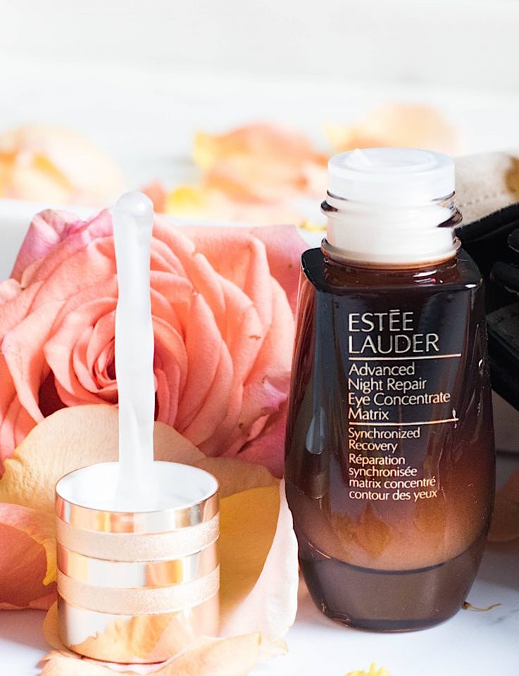 Treat for tired eyes! From the dreaded dark circles to fine lines and puffiness, the new Estée Lauder Advanced Night Repair Eye Concentrate tackles nearly every problem you can think of! 
