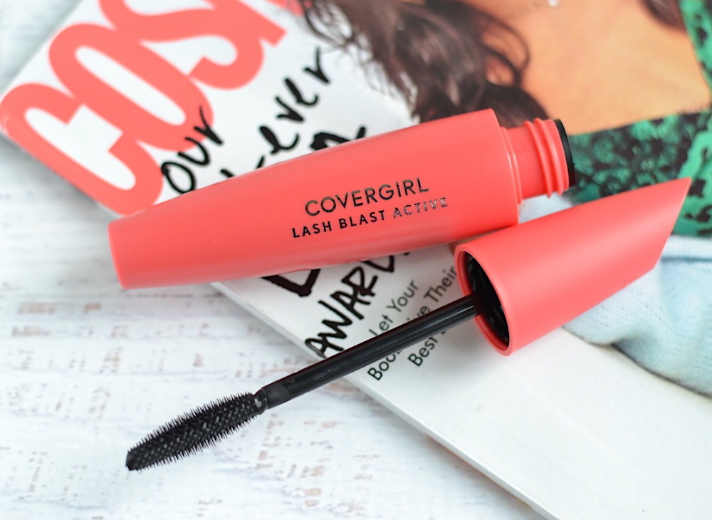 Covergirl Lash Blast Active Mascara in Extreme Black