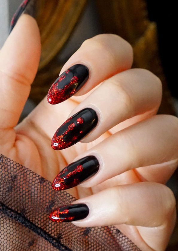 Halloween Blood Drip Nails
