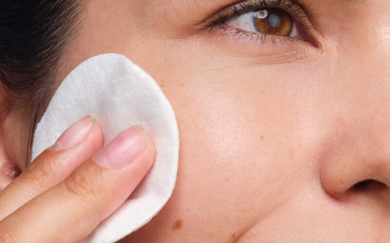 glycolic acid toner + Nivea Creme